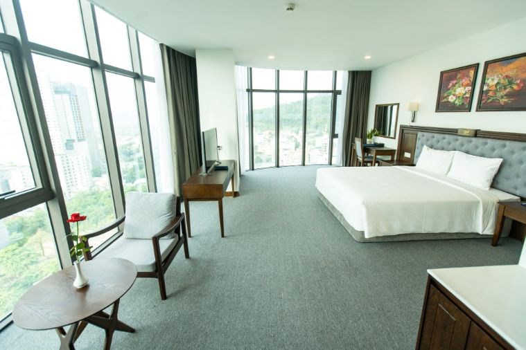 Khách Sạn Peace Hạ Long